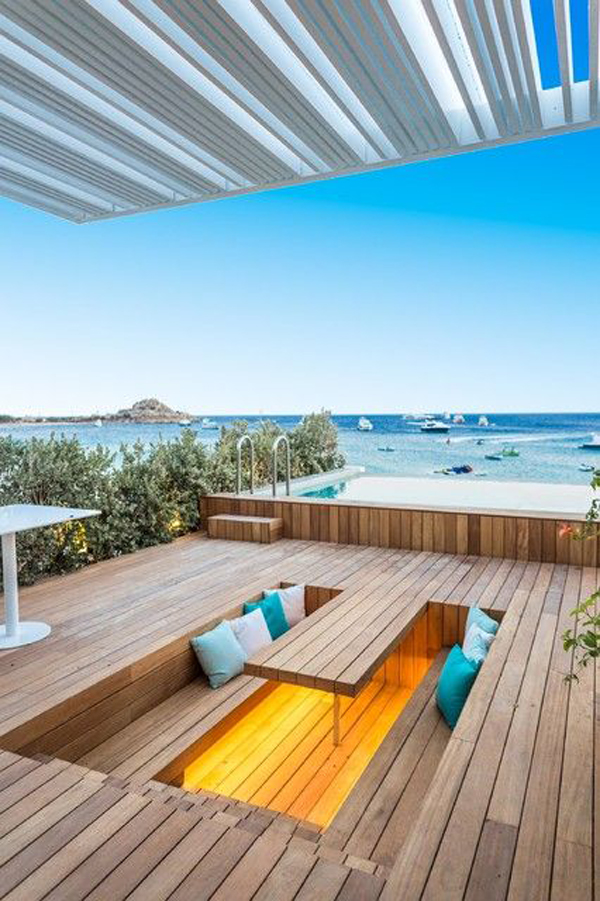 outdoor-sunken-seating-deck-with-beach-view