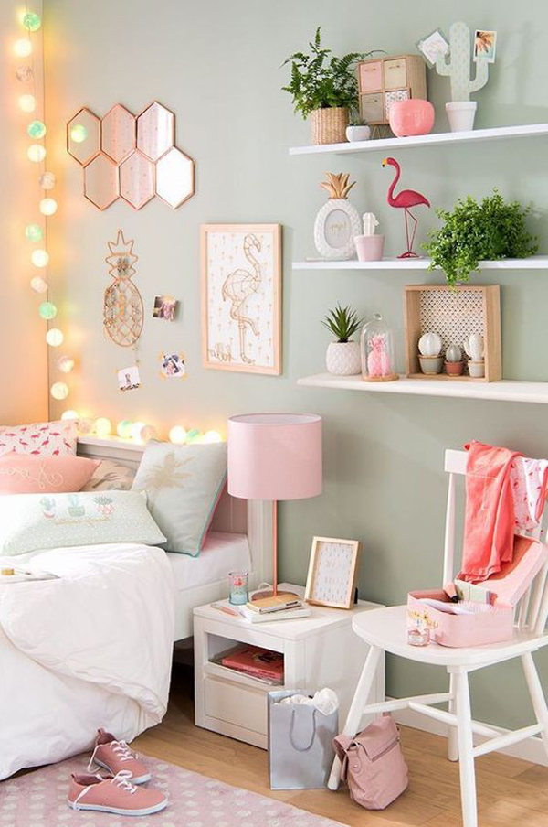 aesthetic-pastel-bedroom-with-teen-girl