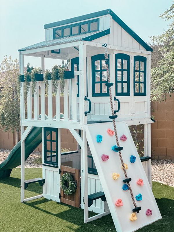 lofty-heights-playhouse-with-climbing-play-area