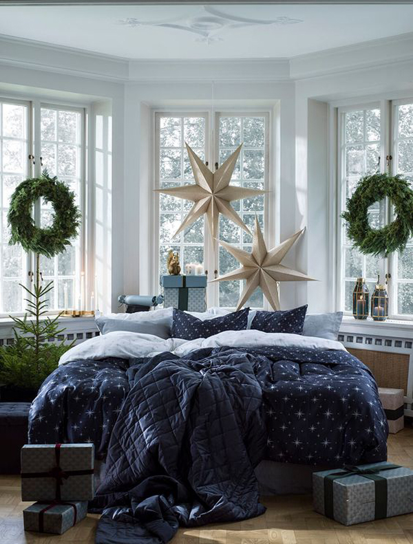simple-scandinavian-christmas-bedroom-with-outdoor-view