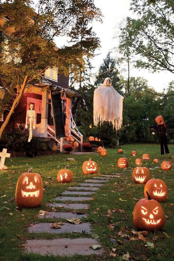 best-halloween-backyard-decorations - Best Halloween BackyarD Decorations