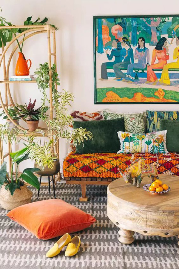 boho-style-living-room-with-nature-inspired - Housetodecor.com