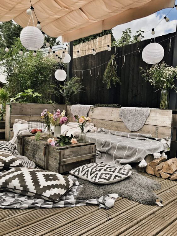 rustic-bohemian-style-patios-for-winter - Housetodecor.com