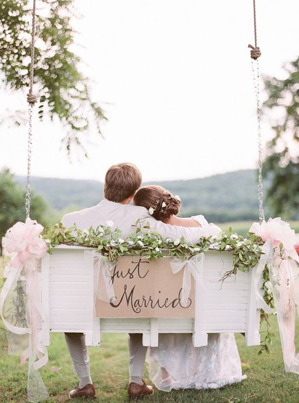 wedding-diy-floral-tree-swing-with-sign