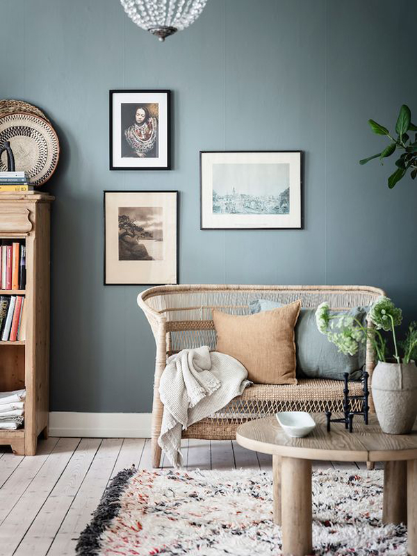 cosy-blue-and-white-swedish-living-room-design