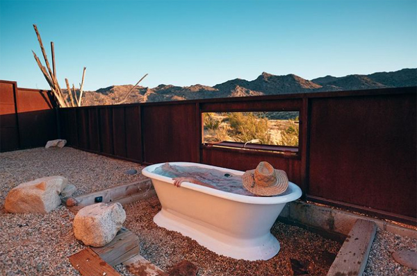 outdoor-tubs-with-a-view