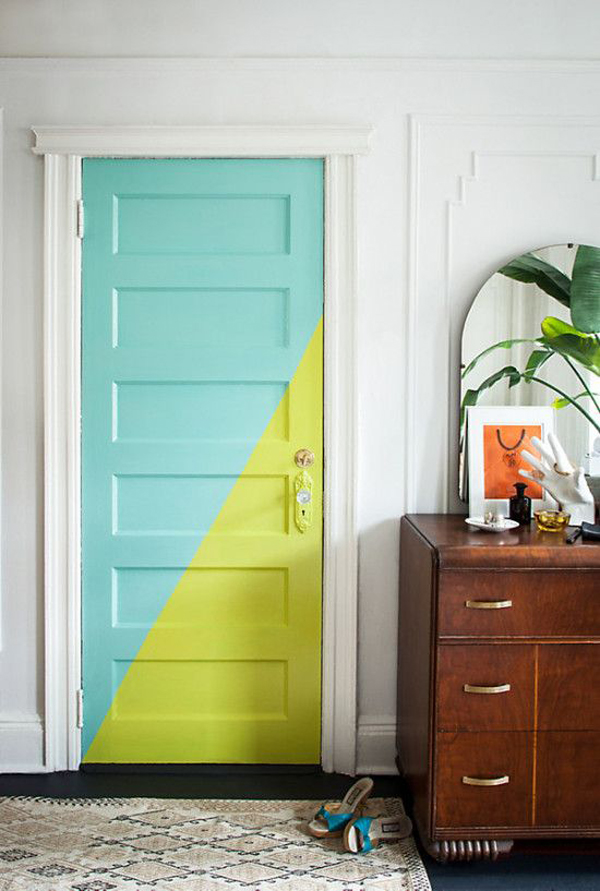 pops-of-color-door-room-design