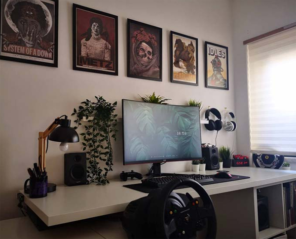 cool-and-scary-gaming-desk-setup-ideas