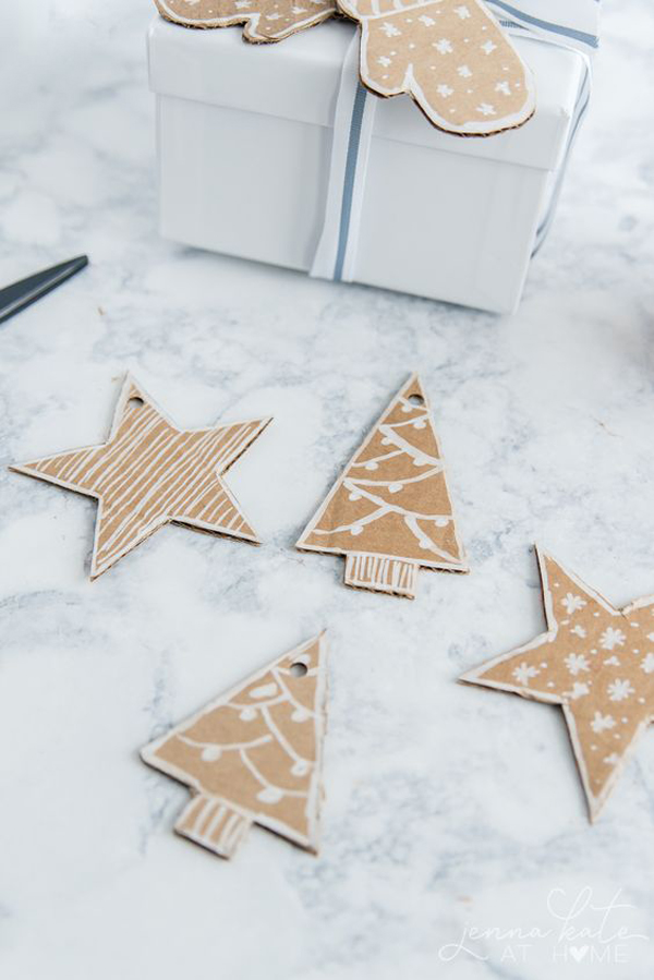 christmas-cardboard-gift-tags