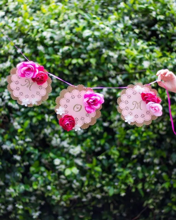 simple-diy-mothers-day-garland