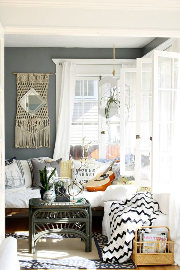 cool-bohemian-sunroom-design-in-the-corner