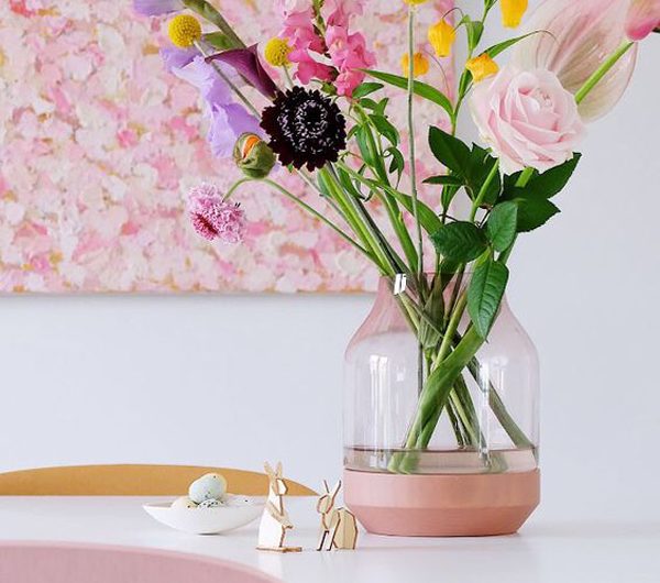 23 Aesthetic Flower Vases Ideas To Beautify The Room