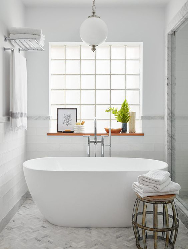 minimalist-glass-block-bathroom-with-ledge-storage