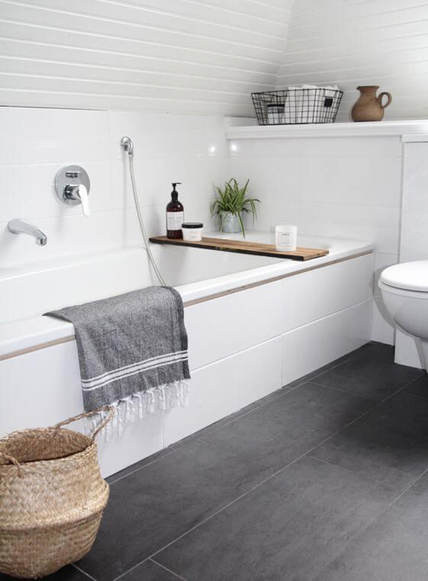 scandinavian-bathtub-design-for-small-space