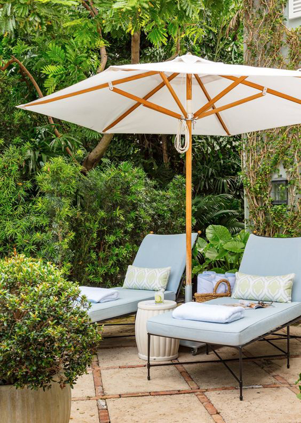 stylish-patio-umbrella-for-your-garden
