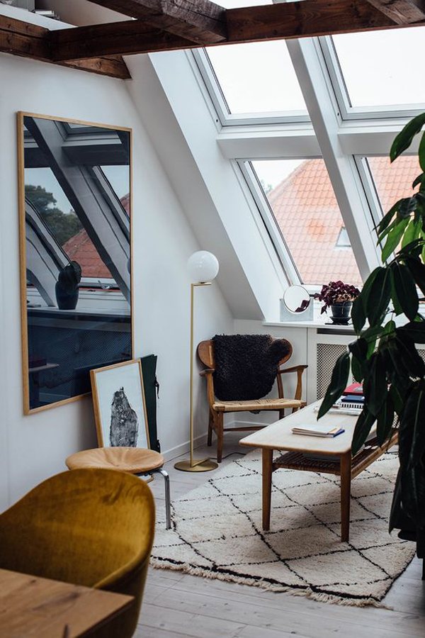 minimalist-loft-living-space-with-skylight