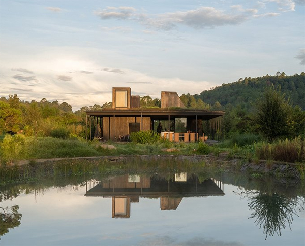 The Rain Harvest Home: Off-the-grid Retreat Designed For Water