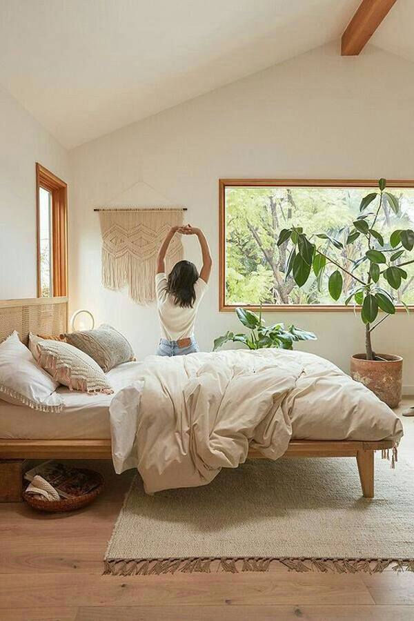 cozy-bedroom-with-natural-and-simple-decor