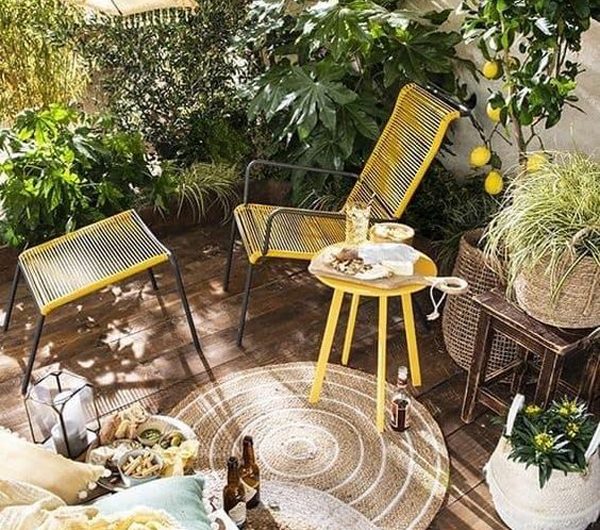 21 Stylish Deck Ideas For Your Balcony