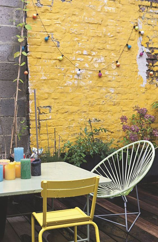 outdoor-yellow-bold-color-with-exposed-brick