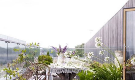 rooftop-chic-garden-style-with-dining-areas