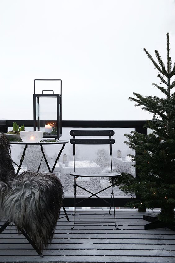 cozy-winter-balcony-design-for-men