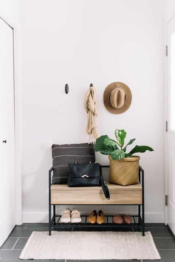 small-entryway-decor-with-shoe-and-wall-storage