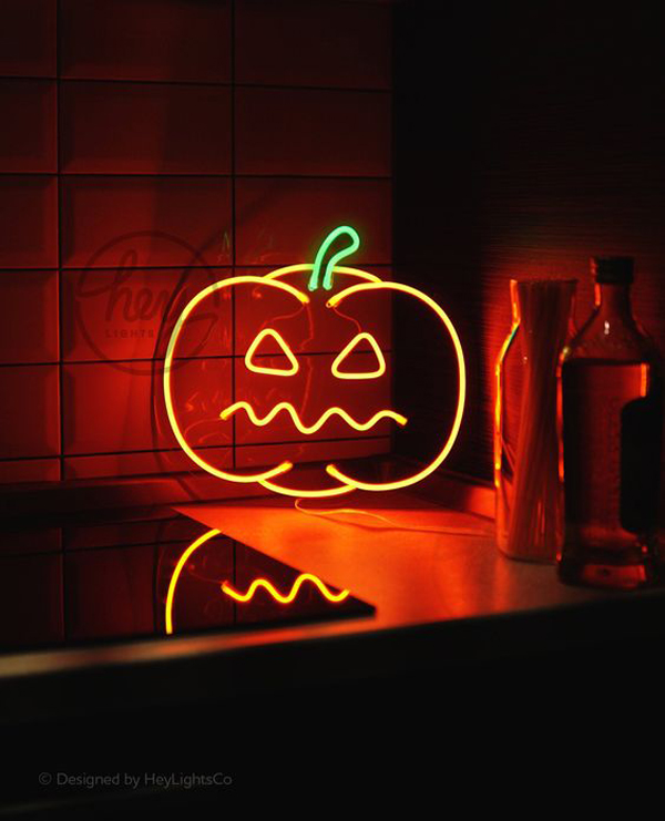 pumpkin-neon-halloween-sign