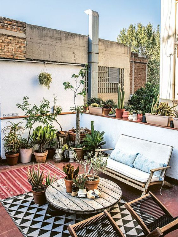 boho-chic-rooftop-design-for-small-space