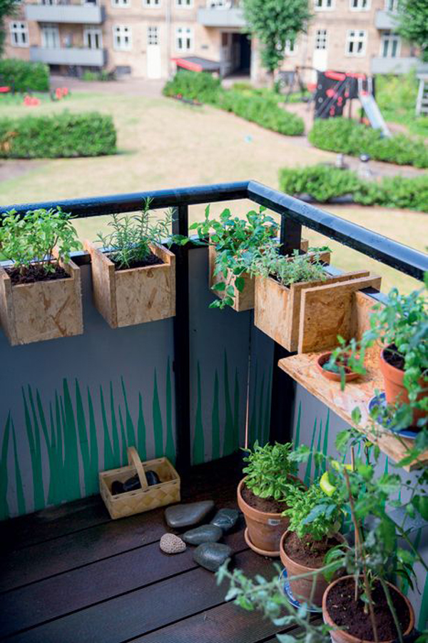diy-balcony-planter-boxes
