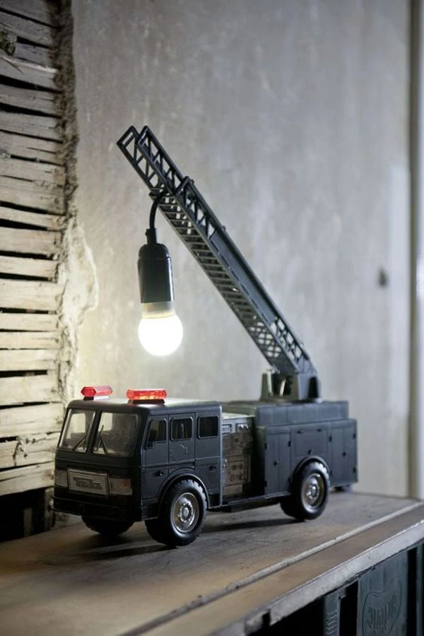 diy-fire-truck-toys-lamp