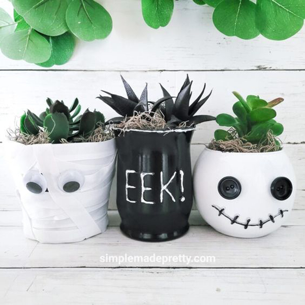 easy-diy-small-halloween-planter-pots