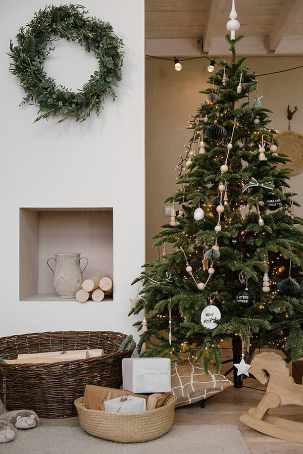 beautiful-christmas-tree-decor-ideas - Housetodecor.com