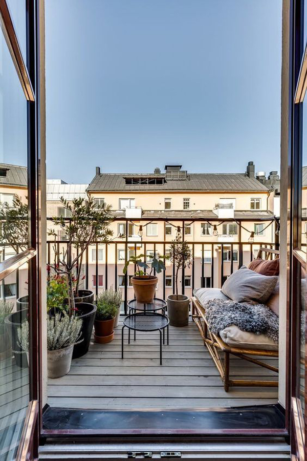 inspiring-parisian-balcony-ideas-with-a-view
