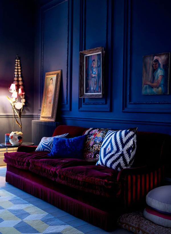 moody-interior-with-velvet-sofa