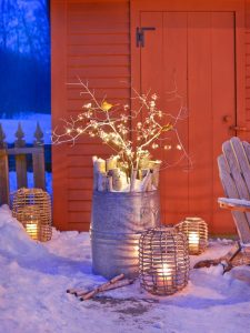 View of 20 Warm And Cozy Lighting Ideas For Winter | Housetodecor.com