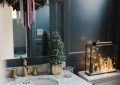 awesome-christmas-bathroom-ideas-with-terrarium