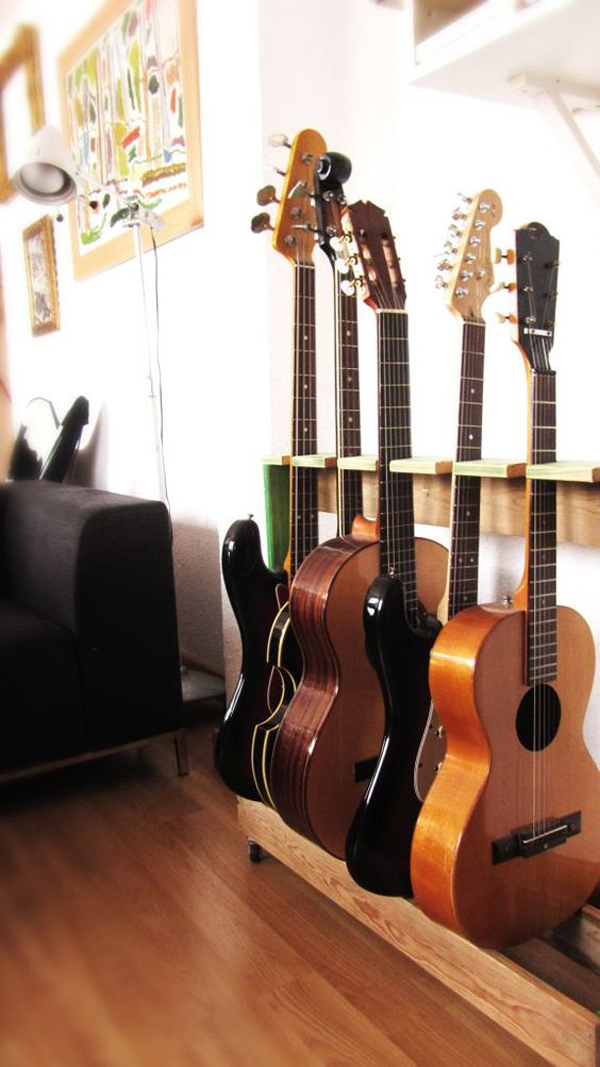 diy-wall-guitar-stand-in-living-room