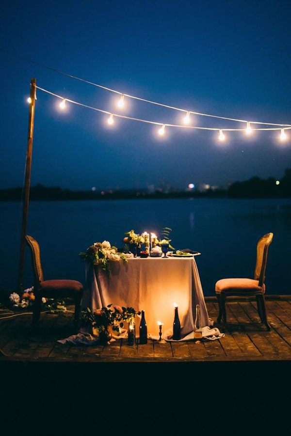 romantic-outdoor-dining-party-ideas-for-new-year-eve