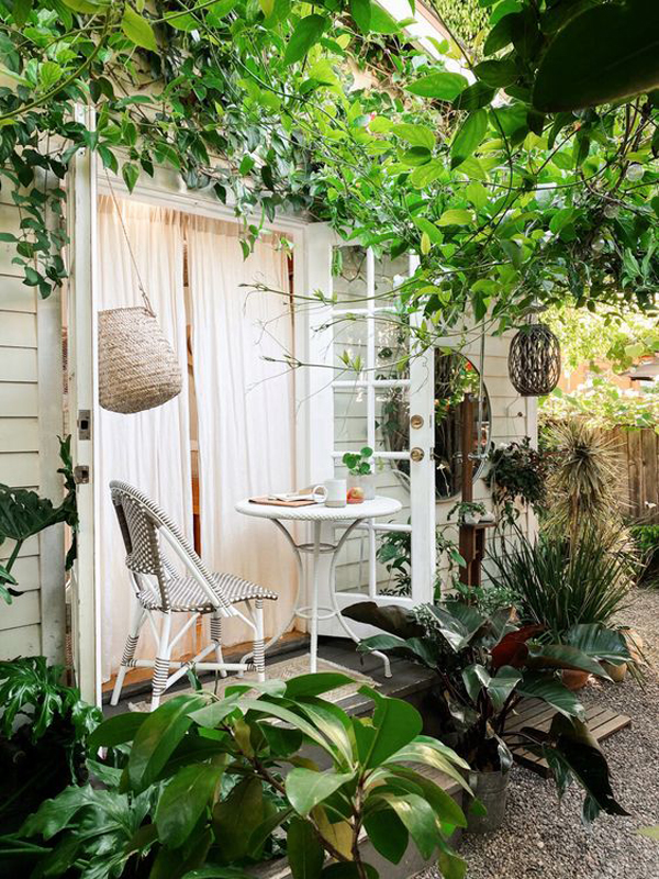 tiny-secret-backyard-with-holiday-vibes