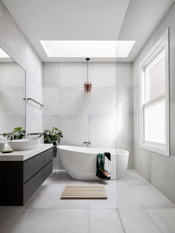 bright-stone-tile-bathroom-decor