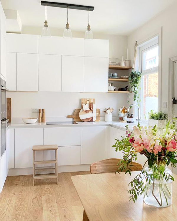 beautiful-white-kitchen-ideas-with-wooden-flooring
