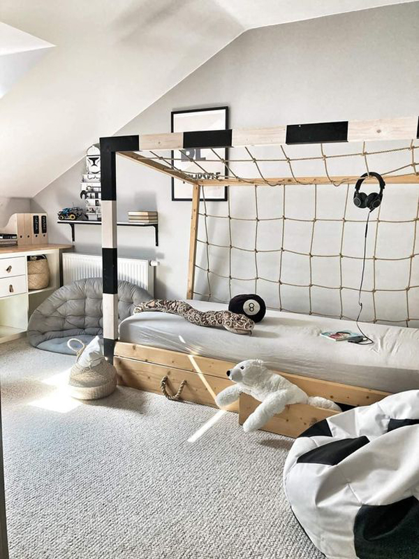football-canopy-bed-design