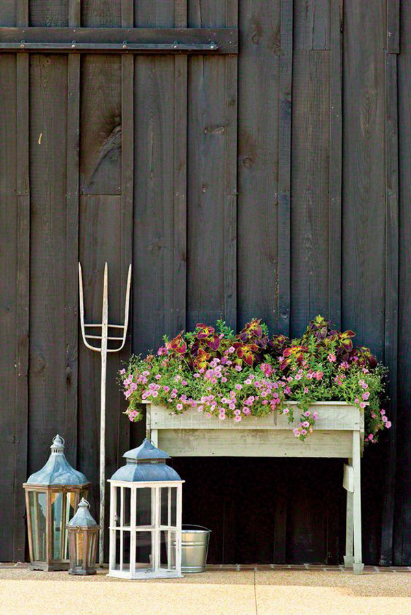 standing-spring-container-gardens