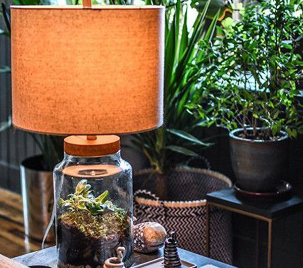 20 Easy And Creative DIY Terrarium Lamp Ideas