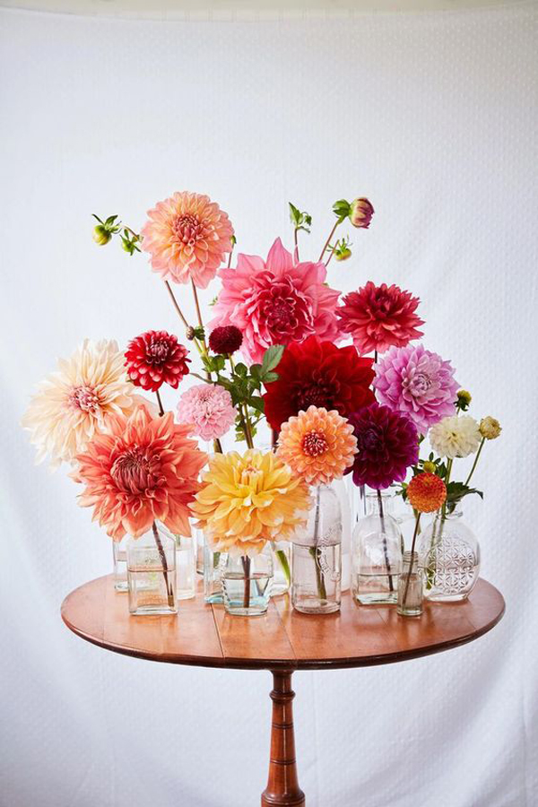 colorful-table-floral-vases-designs