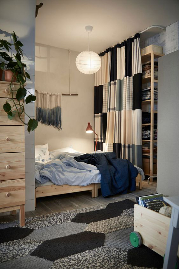 cozy-teenage-boys-bedroom-with-open-closet