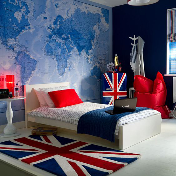 patriotic-teen-bedroom-with-english-flag-theme