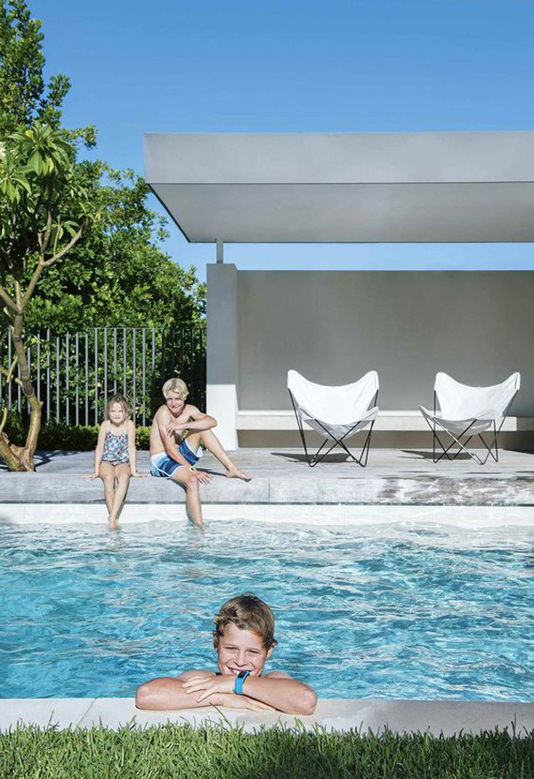 contemporary-family-pool-design-in-the-backyard