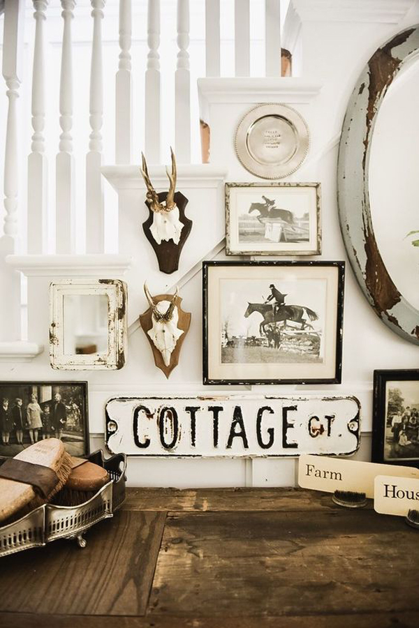 farmhouse-vintage-stairs-gallery-and-entryway